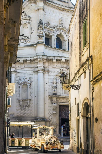 At the Church of San Matteo on Via dei Perroni Lecce Apulia Ital — Stock Photo, Image