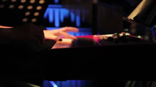 Canlı müzik piyanosu — Stok video