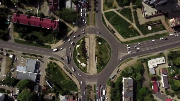 Vista aérea de cima para baixo da rodovia circular em forma — Vídeo de Stock