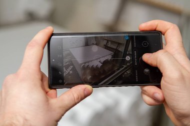 Ürünleri ve rakamları azaltmak için küçük özel üretim