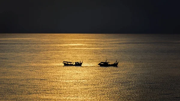 Dois barcos de pesca — Fotografia de Stock