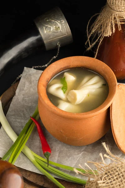 Gürcistan yemeği, tencerede khinkali