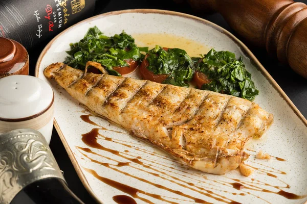 Gürcü yemeği, sebzeli ve sebzeli balık