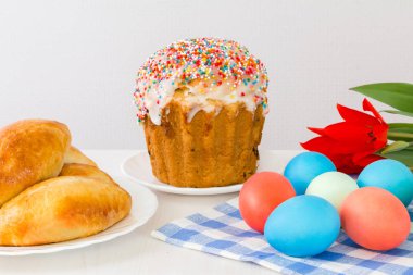 Boyalı yumurta Paskalya tablo.