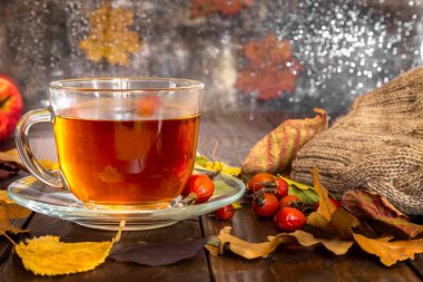 Çay eşliğinde görüntü.