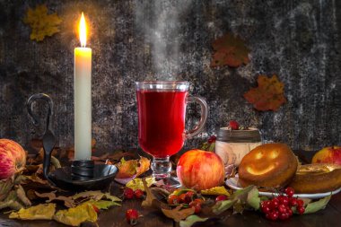 Çay eşliğinde görüntü.