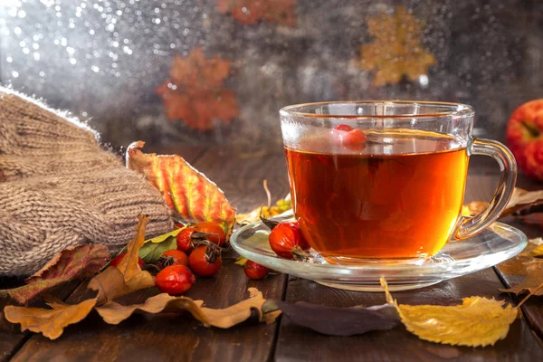 Çay eşliğinde görüntü.