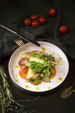 Bir salata ile görüntü.