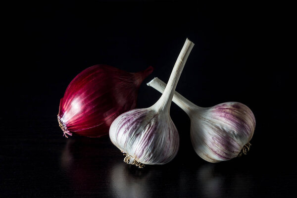 Image with garlic.