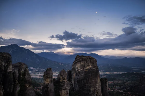 Paisagem Dos Mosteiros Meteora Grécia Tessália Início Manhã Falésias Meteora — Fotografia de Stock