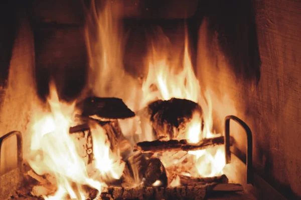 Close Burning Firewood Fireplace — Stock Photo, Image