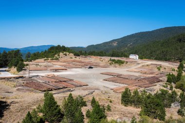 Gündüzleri dağların manzarası, seyahat kavramı 