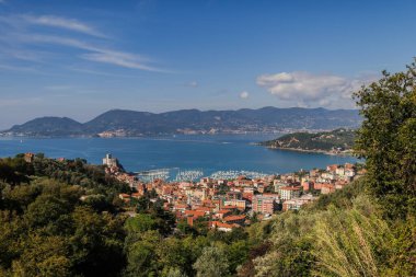 Lerici 'nin panoramik görüntüsü. İtalya