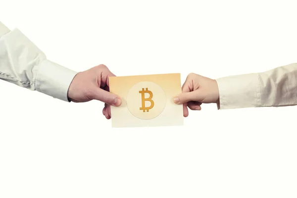 Dwie Ręce Papierowym Banknotem Bitcoin Dwie Części Symbol Btc Rozdrobnienie — Zdjęcie stockowe