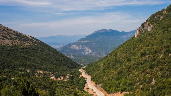 Landskape Utak Hegyek Görögországban Zagoria Régióban Pindus Hegység Nemzeti Parkja — Stock Fotó