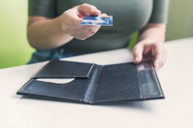 Kadının elinde yakın çekim