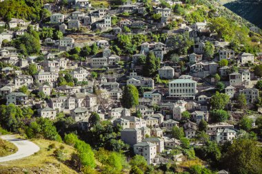 Yunanistan 'ın Tzoumerka Ulusal Parkı' ndaki Geleneksel Köy Syrrako Panoramik Görünümü