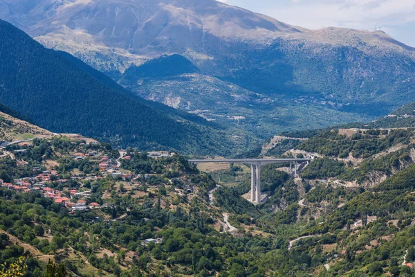 Panorámás Kilátás Nyílik Metsovo Hegyre Metsovitikos Hídra Epirusz Pindus Hegység — Stock Fotó