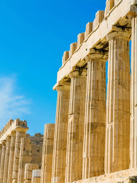Kolumny Świątyni Partenonu Pogodny Dzień Akropol Atenach Grecja Pogodny Dzień — Zdjęcie stockowe