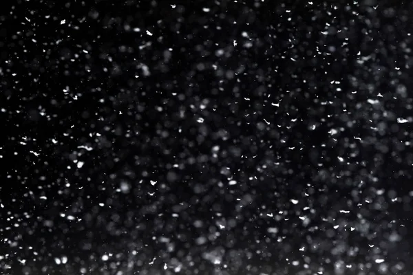 Nevica Notte Luci Bokeh Sfondo Nero Che Volano Fiocchi Neve — Foto Stock