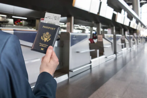 Man Businessman Blue Suit Suitcase Holding American Passport Boarding Pass — Stock Photo, Image