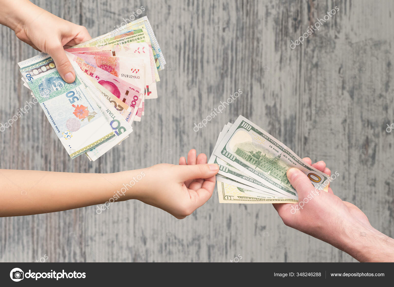 74 women exchanging money stock photos women exchanging money images depositphotos
