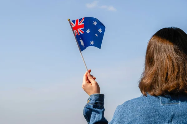 Woman Hand Australian Swaying Flag Blue Sky Australia Concept — Stock Photo, Image