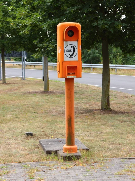 Orange SOS Highway Emergency Rescue Telephone Post — Stock Photo, Image