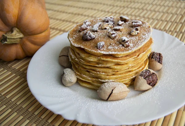 Cevizli ve fındıklı balkabaklı krep.