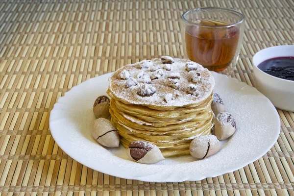 Cevizli ve fındıklı balkabaklı krep.