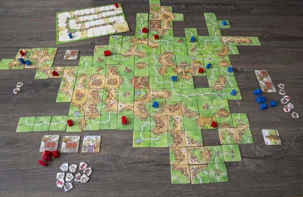 Stratejik ve ekonomik kurul oyunu Carcassonne