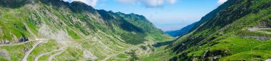 Transfagarasan dağ yolu, Romen Karpatlar