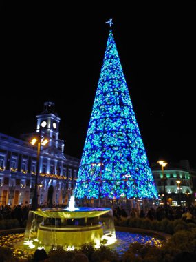 Madrid 'deki Puerta del Sol' da Noel.