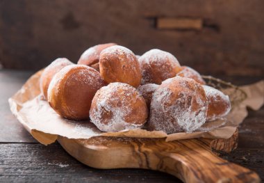 Bunuelos de viento - geleneksel Kolombiya tatlı kızarmış geçmiş