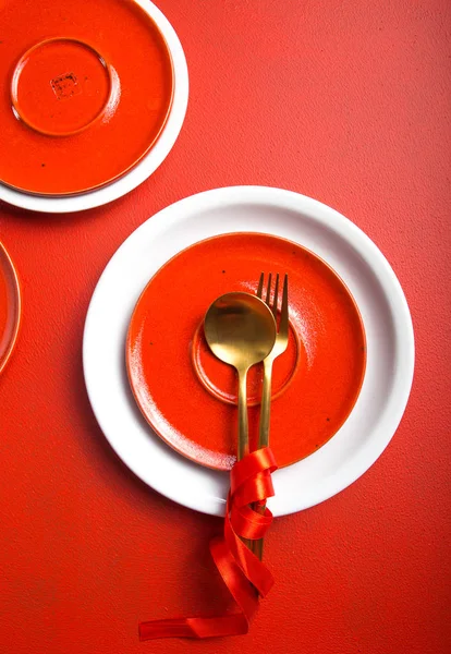 Walentynki projekt koncepcja - Romantyczny talerz danie w restaura — Zdjęcie stockowe