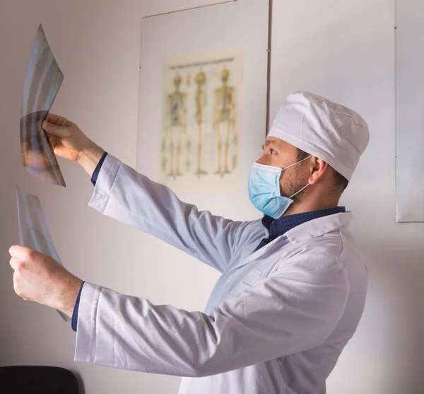 Doctor Man Ray Lungs Fluorography Roentgen Isolated White Background Healthcare — Stock Photo, Image