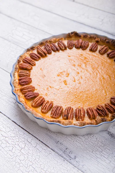 Pecan Pumpkin Thanksgiving Holiday Pies Rustic Table Decorative Gourds Top — Stock Photo, Image