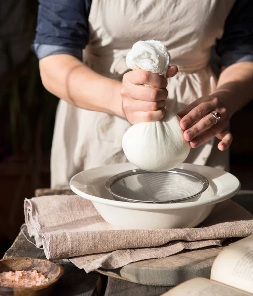 Preparation Cottage Cheese Woman Straining Milk Cheesecloth — Stock Photo, Image