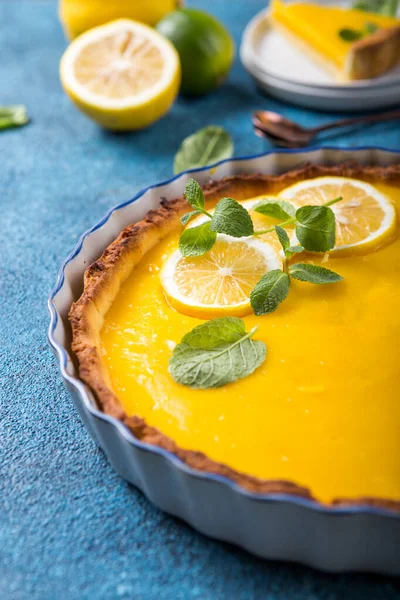 Concetto Cibo Casalingo Biologico Limone Crostate Lime Torta Torta Tavola — Foto Stock