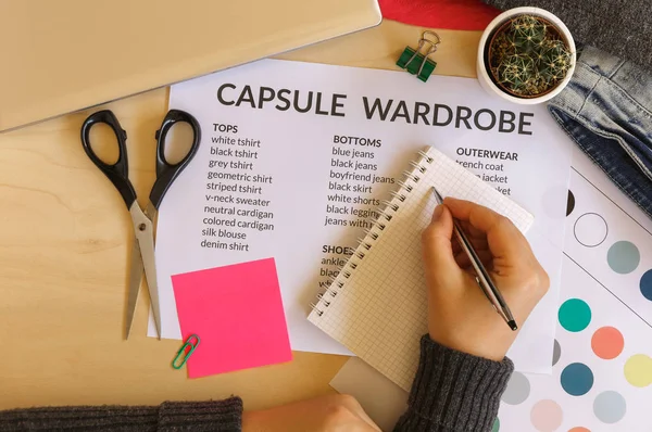 Woman creating a capsule wardrobe — Stock Photo, Image