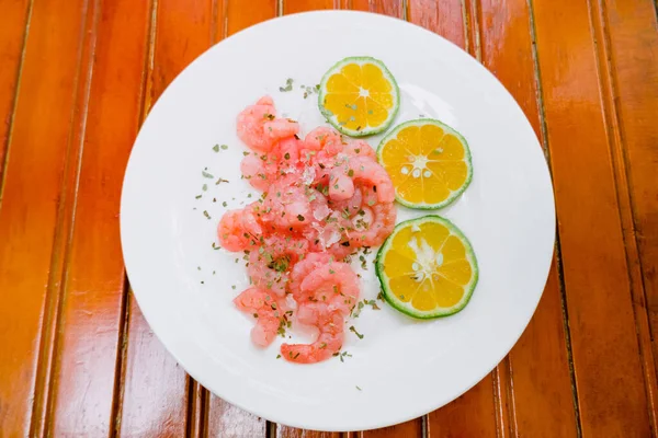 Ein Teller Mit Köstlichen Hausgemachten Frischen Garnelen Kolumbianische Lebensmittel — Stockfoto