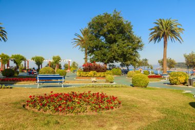 güneşli bir günde Santander Bahçe Manzaralı