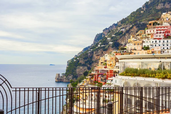 Positano kıyıları görünümü — Stok fotoğraf