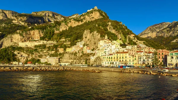 Amalfi vista costa no sul da Itália — Fotografia de Stock