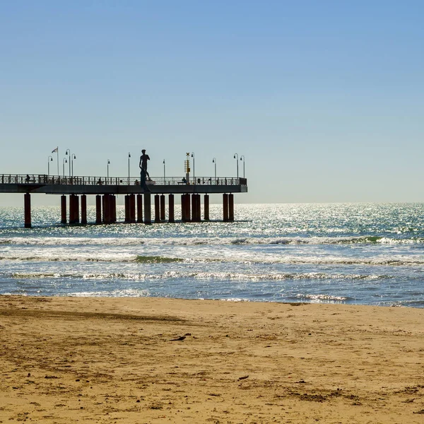 Vista al muelle de tonfano — Foto de Stock