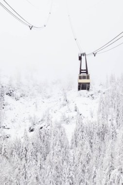 Teleferik karlı manzara