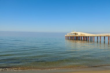 lido di camaiore pier view