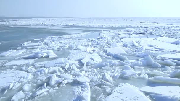 冰冻的大海，冬天海景 — 图库视频影像