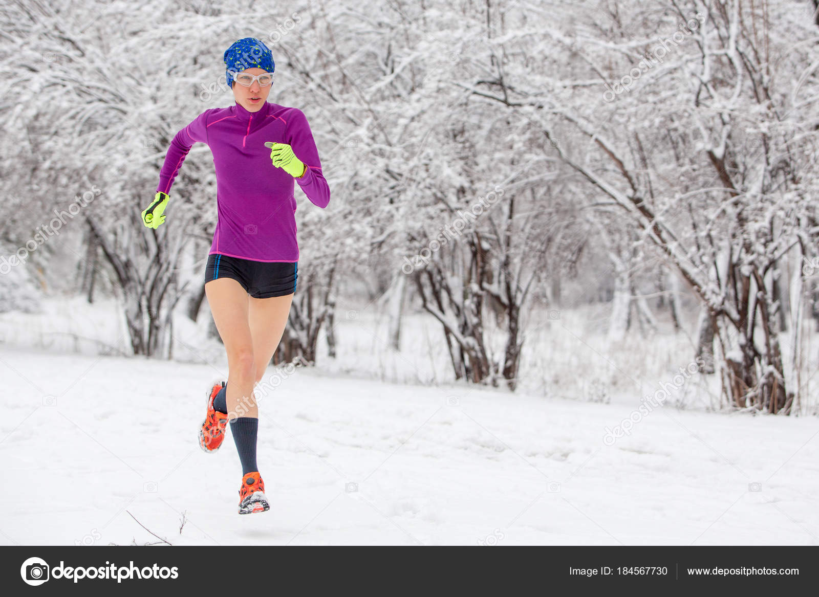 Jogging Any Weather Young Hot Runner Woman Running Winter Park