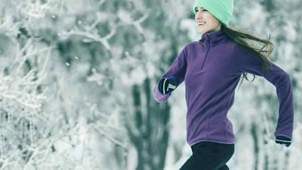 Winter Uitgevoerd Oefening Vrouw Gezonde Levensstijl — Stockfoto
